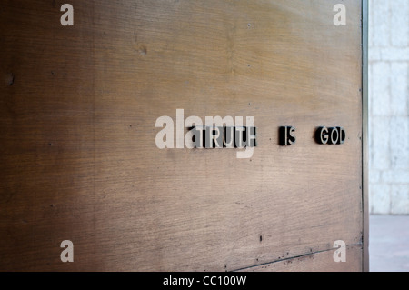 'Truth is God' on the entrance door of Gandhi Bhawan, Punjab University, Chandigarh, India Stock Photo