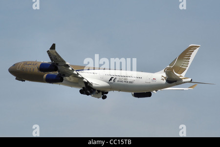 Gulf air airbus a340 hi-res stock photography and images - Alamy