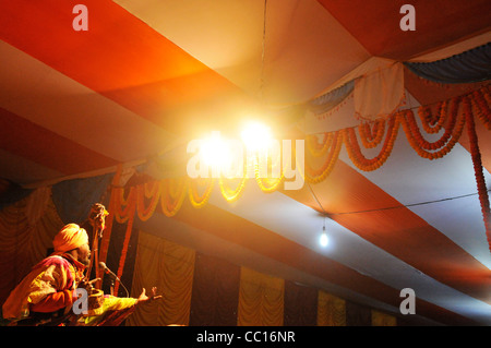 Bauls (Bengali mystics) at an annual Baul gathering in Kenduli, India Stock Photo