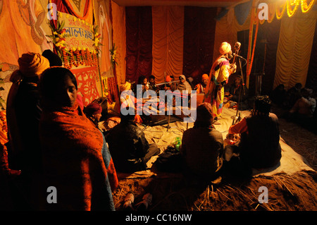 Bauls (Bengali mystics) at an annual Baul gathering in Kenduli, India Stock Photo