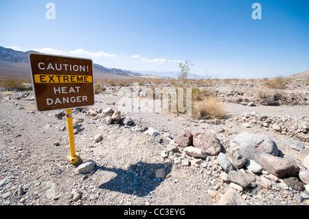 Caution Extreme Heat Danger warning sign in Death Valley Stock Photo