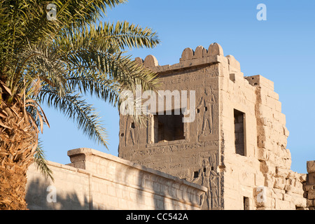 Migdol Gate and Harem at Medinet Habu , Mortuary Temple of Ramesses III ...