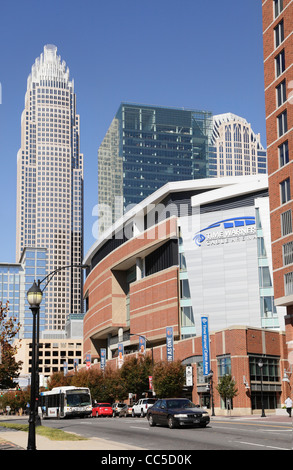 Time-Warner Cable Arena (foreground), site of the 2012 Democratic National Convention, Charlotte, North Carolina, USA Stock Photo