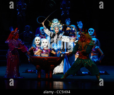 Peking opera actors performing a scene of the Journey to the West, Beijing, China Stock Photo
