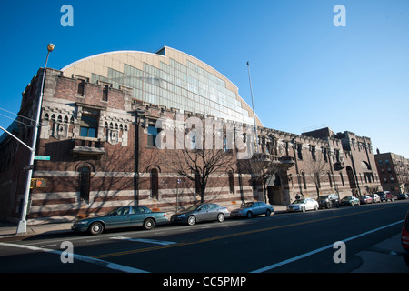 Bedford-Union Armory in the Crown Heights neighborhood of Brooklyn in New York Stock Photo