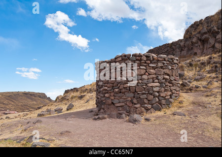 Peru, Puno. Ancient pre-Inca ruins of Chullpas de Sillustani outside Puno near Lake Umayo, Puno, Peru. Stock Photo