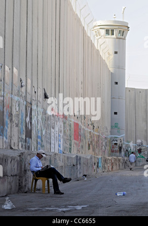 The Israeli security fence, often dubbed the 'apartheid wall' near the Palestinian town of Bethlehem in the West Bank. Stock Photo