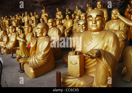 Arhat Hall, Qingshou Rock, Duqiao Mountain, Yulin, Guangxi , China Stock Photo