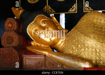 Lying buddha, Wat Chedi Luang. Chiang Mai, Thailand. Stock Photo