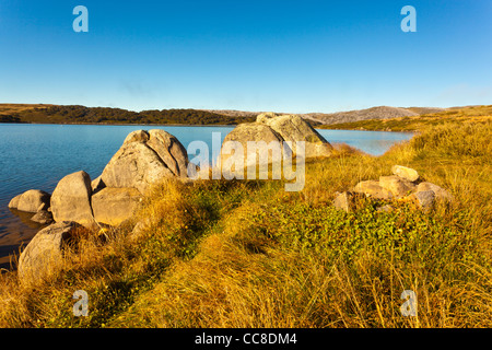 Early morning at Rocky Valley Reservoir near Falls Creek on the Bogong High Plains in Alpine National Park, Victoria, Australia Stock Photo