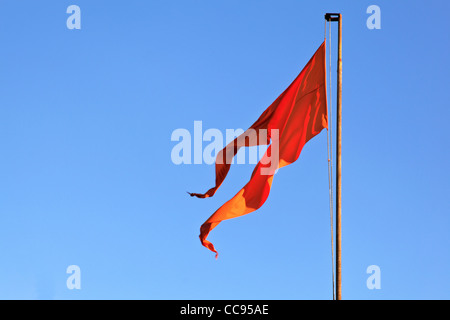 Hindu temple iconic saffron flag hi-res stock photography and images - Alamy