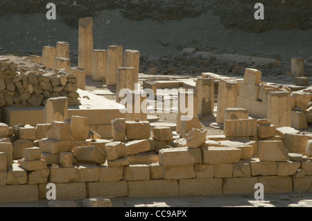 Mortuary Temple of Mentuhotep II. 11th Dynasty. Middle Kingdom. Exterior. Deir el-Bahari. Egypt. Stock Photo