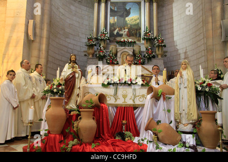 Israel, Lower Galilee, the feast of the Miracle of the Wine at the Franciscan Wedding Church in Kafr Cana Stock Photo