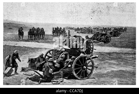 1918 British Royal Field Artillery hold German advance English Channel gunners gunner battery firing fire howitzer brigade shell Stock Photo