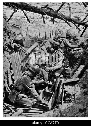 1916 French soldiers bombing Germans grenades mines 15 yards away ammunition explosives grenade bombardment bomb trench Stock Photo