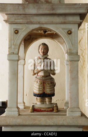 Kneeling figure of Richard Cave (d.1606), Church of St Nicholas, Stanford-on-Avon, Northamptonshire Stock Photo