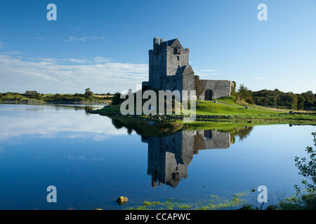 16th-century Dunguaire Castle reflected in Kinvara Bay, Kinvara, County Galway, Ireland. Stock Photo