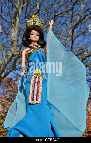 Barbie mattel queen hi-res stock photography and images - Alamy