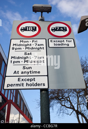 Weight restriction traffic signs for lorries, England, UK Stock Photo