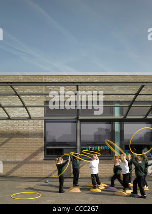 BRIDGE LEARNING CAMPUS, WILKINSON EYRE ARCHITECTS, BRISTOL, UNITED KINGDOM, 2009 Stock Photo