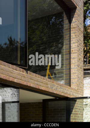 HOUSE ON KINGS GROVE-DUGGAN MORRIS ARCHITECTS-LONDON-DETAIL Stock Photo