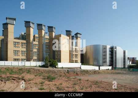 Coventry University Multi-Storey Car Park Is One Of The Direct Outcomes Of The Campus Masterplan Which Rmjm Completed For The Stock Photo