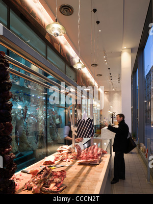 BARBECOA  JAMIE OLIVER AND ADAM PERRY LANG RESTAURANT, LONDON, UNITED KINGDOM, 2011 Stock Photo