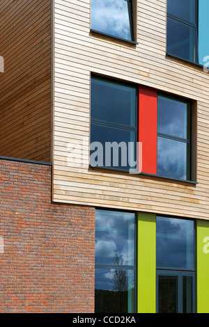 OPEN ACADEMY, SHEPPARD ROBSON, NORWICH, 2010, DETAIL OF COLOURFUL EXTERIOR WINDOWS Stock Photo