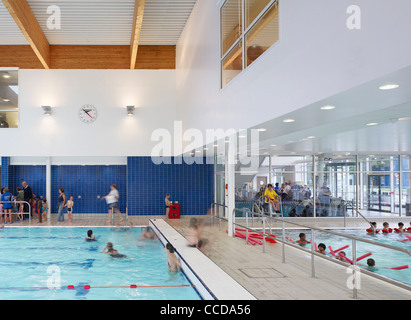 WATFORD CENTRAL LEISURE CENTRE, WATFORD, UNITED KINGDOM, STUDIO E ARCHITECTS, 2009 Stock Photo