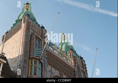 The famous Theater Tuschinski cinema (Pathé Tuschinski) in Amsterdam, the Netherlands, built in 1921 Stock Photo