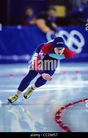 Bonnie Blair USA skating to gold in the 1500m at the 1994 Olympic Winter Games Lillehammer Norway Stock Photo