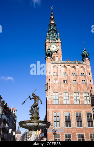 Town Hall (Polish: Ratusz Glownego Miasta) of the Main City and Neptune Fountain in Gdansk, Poland Stock Photo