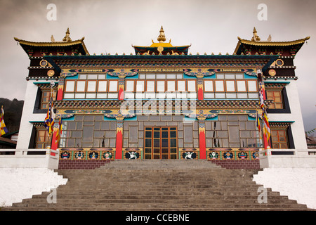 India, Arunachal Pradesh, Tawang, Khinmey Nyingma Monastery, colourfully decorated Prayer Hall entrance Stock Photo