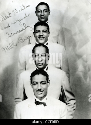 MILLS BROTHERS US vocal group from top: Herbert, Harry, John and Donald Stock Photo