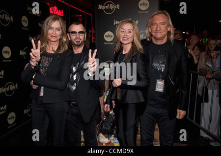 Nov. 02, 2010 - Hollywood, California, USA - BARBARA BACH, RINGO STARR, MARJORIE BACH WALSH and JOE WALSH at 'Imagine There's No Hunger: Celebrating the Songs of John Lennon,' a night of music and reflection at the Hard Rock to benefit WhyHunger and its grassroots partners around the globe. Stock Photo