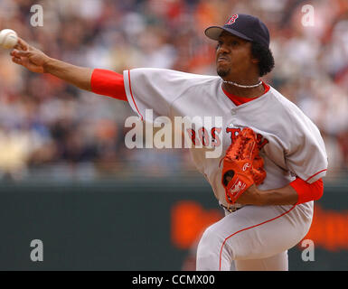 Pitcher Pedro Martinez of the Boston Red Sox poses during spring training  in 1999. (AP Photo / Al Messerschmidt Stock Photo - Alamy