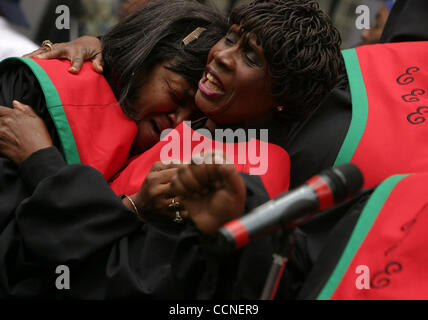 Oct 02, 2004; New York, NY, USA;  Members of the Ebony Ecumenical Ensemble are emotional during the ceremony for the African Burial Ground, 'Africans in the Americans:Celebrating the Ancestral Heritage' which commemorates the contributions of the ancesters who were reinterred last October as well as Stock Photo