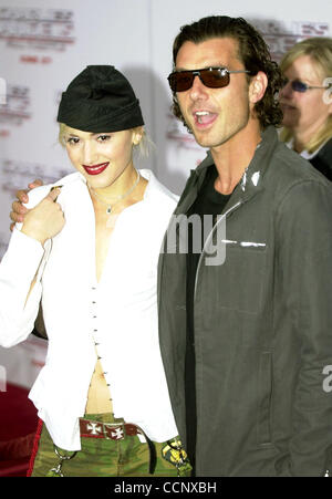 Jun 18, 2003; Hollywood, CA, USA; Singer GWEN STEFANI of 'No Doubt' & husband singer GAVIN ROSSDALE of 'Bush' @ the premiere of 'Charlie's Angels: Full Throttle' in Hollywood. Stock Photo