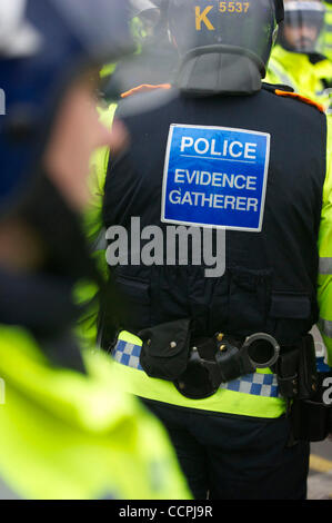 Oct 9, 2010 - Leicester, England, United Kingdom - A phalanx of police officers, numbering in excess of 1,400, equipped with riot gear and security dogs, kept a rally of 1,000 English Defence League (EDL) members under control in Leicester, England on October 9, 2010. Bricks and smoke bombs were thr Stock Photo