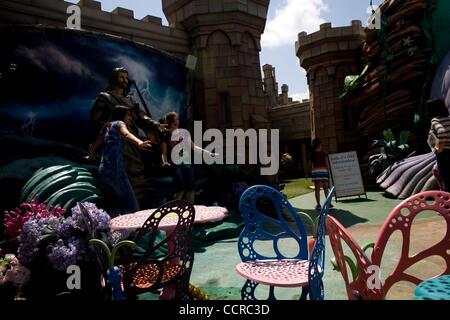 Mar 29, 2010 - Orlando, Florida, U.S. - What Would Jesus Do? Some of the Old Testament stories are transformed in the children attraction. Teenage visitors take a picture with Moses.. A controversial Biblical theme park opened in 2001 in close proximity of Disneyland. The Holy Land Experience is a 1 Stock Photo