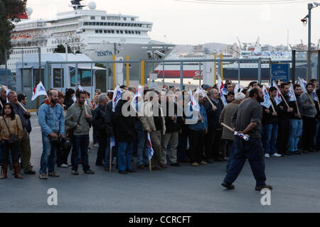 Apr. 26, 2010 - Piraeus, Greece - The striking seamen would not allow the Panama-flagged cruise ship ''Zenith'' with 1500 passengers, most of them from Spain, to sail for its scheduled destination to Croatia. Greek seamen have 24h strike after the government said it would lift restrictions on foreig Stock Photo