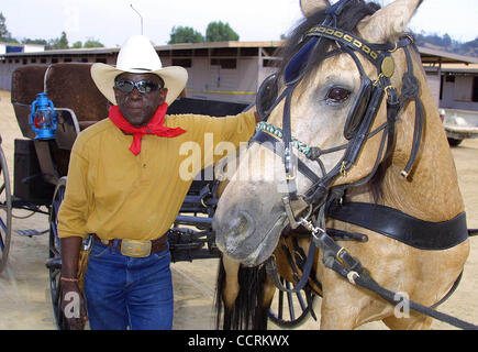 July 12, 2003 - Hollywood, California, U.S. - I7764CHW - .BILL PICKETT INVITATIONAL BLACK RODEO - .LOS ANGELES EQUESTRIAN CENTER, BURBANK, CA - .07/11/2003 - .   /   /    2003 - .JOE LAWRENCE(Credit Image: Â© Clinton Wallace/Globe Photos/ZUMAPRESS.com) Stock Photo