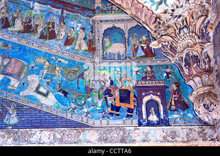 Beautiful fresco paintings of Raja Suraj Mal in his court painted on ...