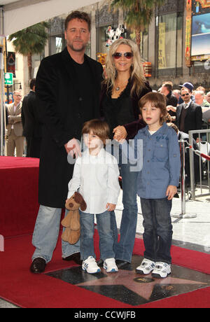 Apr 12, 2010 - Hollywood, California, U.S. - RUSSELL CROWE, Wife DANIELLE SPENCER and sons TENNYSON and CHARLIE (R) as he receives his star during his Walk of Fame Ceremony in Hollywood. (Credit Image: © Lisa O'Connor/ZUMA Press) Stock Photo