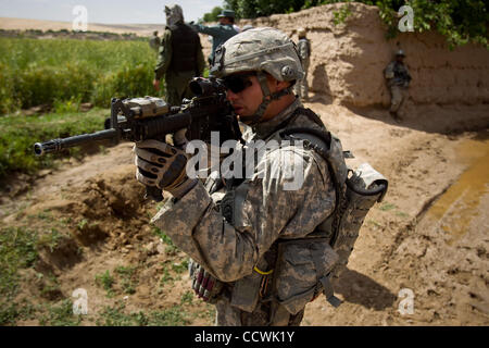 May 18, 2010 - Herat Province, Afghanistan –U.S. Army 2Lt. Robert Hashe ...