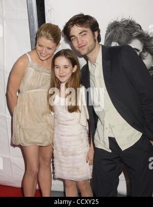 Mar 01, 2010 - New York, New York, USA - Actresses (L-R)EMILIE DE RAVIN,  RUBY JERINS and actor  ROBERT PATTINSON attend the New York premiere of 'Remember Me' held at the Paris Theatre. (Credit Image: Â© Nancy Kaszerman/ZUMA Press) Stock Photo