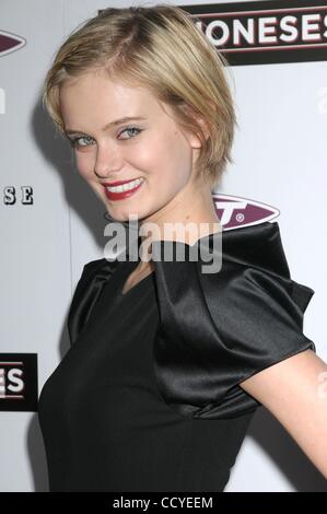 Apr 08, 2010 - Los Angeles, California, USA - Actress SARA PAXTON  at the 'The Joneses' Los Angeles Premiere held at the ArcLight Hollywood. (Credit Image: Â© Paul Fenton/ZUMA Press) Stock Photo