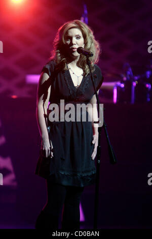 Apr 10, 2010 - Ledyard, Connecticut, U.S. - Singer ALISON KRAUSS perform at Kenny Rogers: The First 50 Years at The MGM Grand at Foxwoods on April 10, 2010. (Credit Image: © Aviv Small/ZUMA Press) Stock Photo