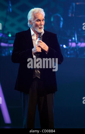 Apr 10, 2010 - Ledyard, Connecticut, U.S. - Singer KENNY ROGERS performs at Kenny Rogers: The First 50 Years at The MGM Grand at Foxwoods on April 10, 2010. (Credit Image: © Aviv Small/ZUMA Press) Stock Photo