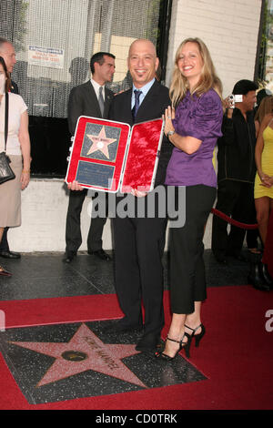 Sept. 4, 2008 - Hollywood, California, U.S. - I13674CHW.''HOWIE MANDEL'' HONORED WITH A STAR ON THE HOLLYWOOD WALK OF FAME .HOLLYWOOD BLVD,  HOLLYWOOD, CA  .09/04/08.HOWIE MANDEL AND WIFE TERRY SOIL.(Credit Image: Â© Clinton Wallace/Globe Photos/ZUMAPRESS.com) Stock Photo